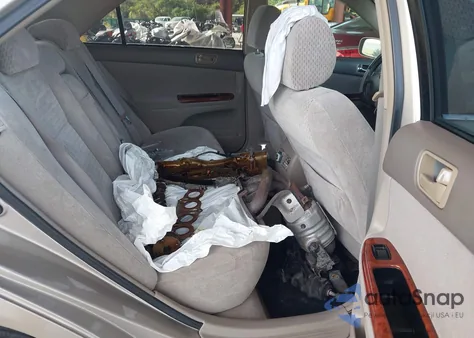 2004 Toyota Camry Xle z USA, uszkodzony, nr VIN 4T1BE32K34U291565